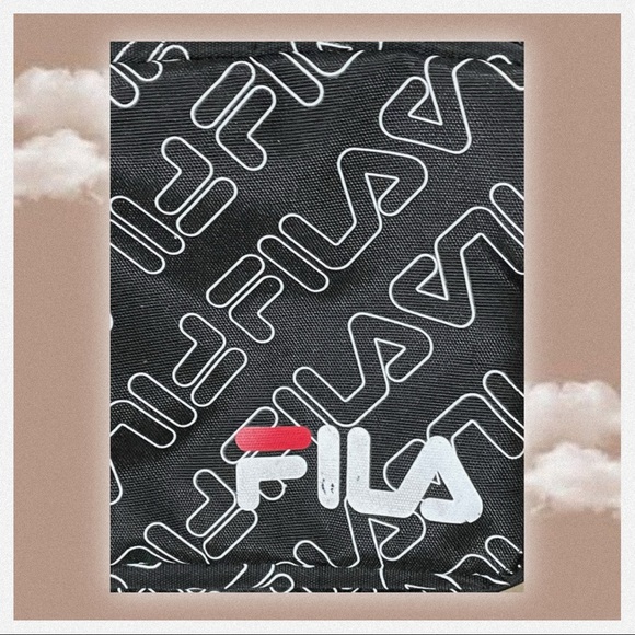 ♥︎ FILA Mini Backpack & Pouch ♥︎ - Picture 5 of 8